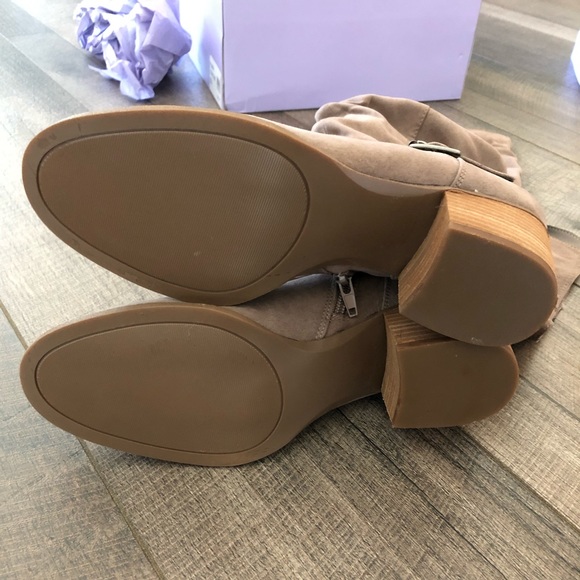 NEW in box Above knee taupe boots - Picture 8 of 9